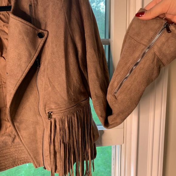 FATE Suede Cropped Moro Fringe Jacket - Picture 4 of 4